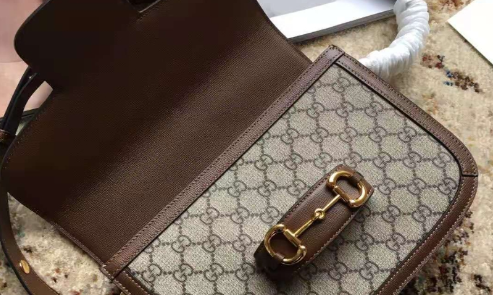 ​古馳包包內襯維修價格多少
